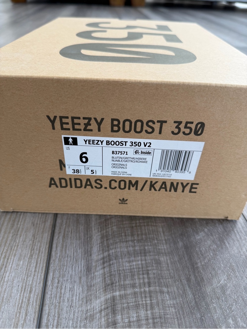 Yeezy Boost 350 V2 Sneakers Blue Tint - Picture 8 of 8